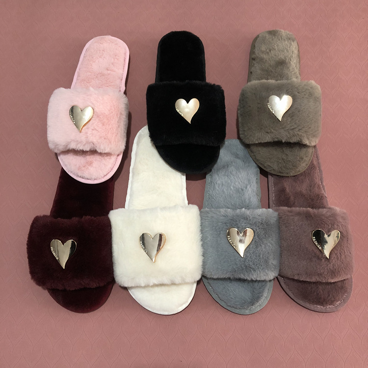 Wholesale New cross-border Chanel-style heart-shaped trendy European-style high-end spring/summer women's fluffy slippers, factory wholesale and direc
