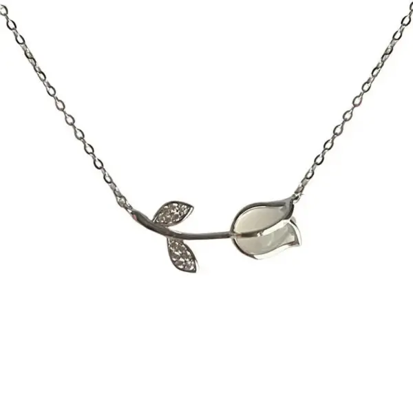 Wholesale Flowers Necklace With Copper Pendant Featuring Cat's Eye Stone Inlay, Electroplated Brass, Designed For Couples
