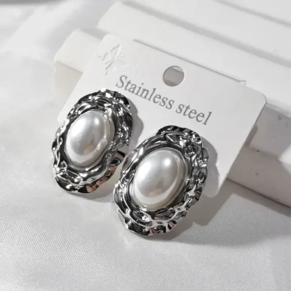Wholesale 304 Stainless Steel Artificial Pearl Oval Women's Earrings Feminine Style Unisex