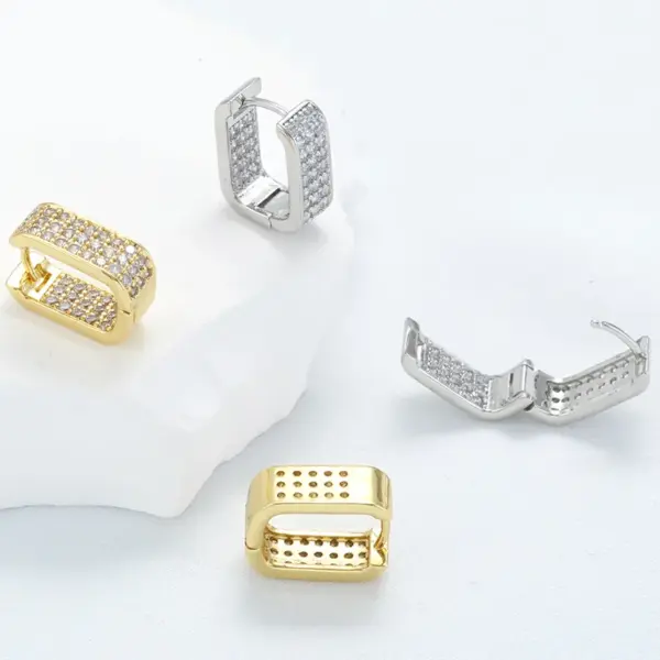 Wholesale 1 Pair Simple Style U Shape Copper Plating Inlay Zircon 18k Gold Plated Earrings