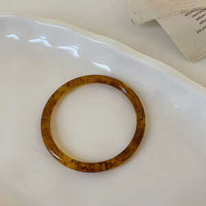 Small amber bracelet