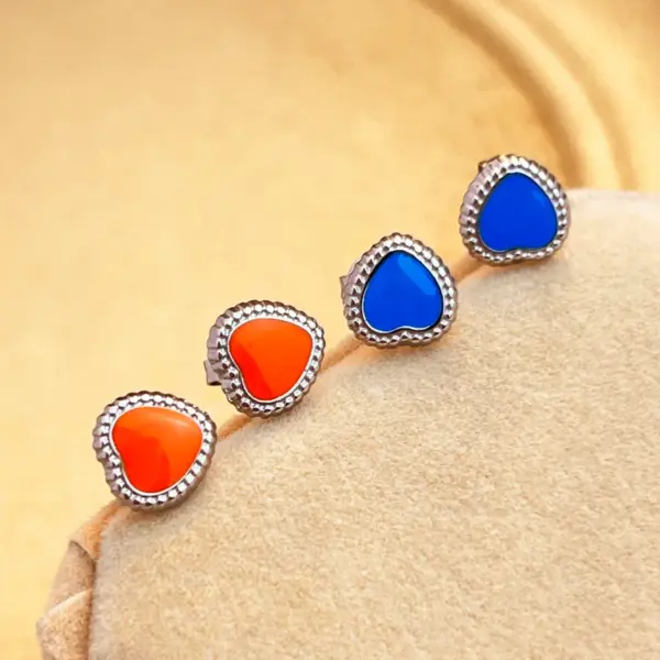 Wholesale PVD Coated Real Gold Plated 18K Gold Heart Shape 304 Stainless Steel Marine Style Simple Style Classic Style Waterproof Non Tarnish Ear Studs