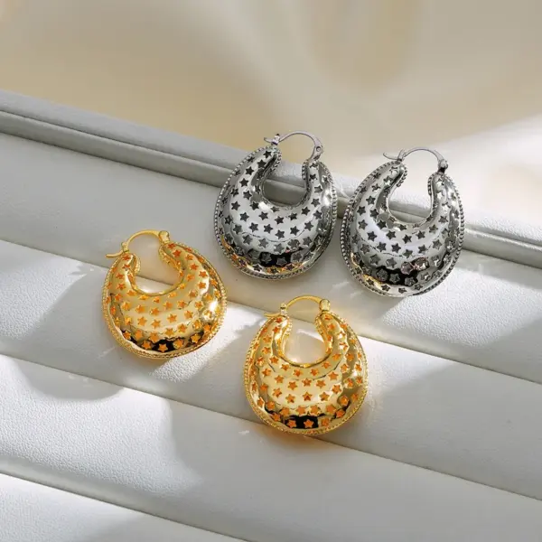Wholesale Retro Copper Pentagram Earrings In Golden, Stylish And Unique Design For Everyday Wear