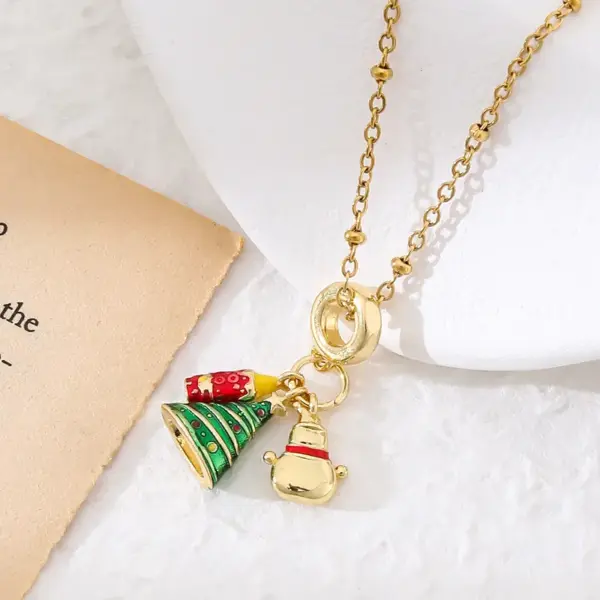 Wholesale Fashionable Luxury Copper Plated 18K Gold Christmas Pendant Necklace Women's Geometric Pattern Simple Style Christmas Gift