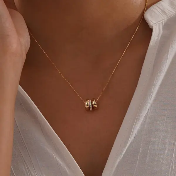 Wholesale Round Pendant Necklace For Women, 18K Gold Plated 304 Stainless Steel, PVD Coated, Zircon Inlay, Box Chain