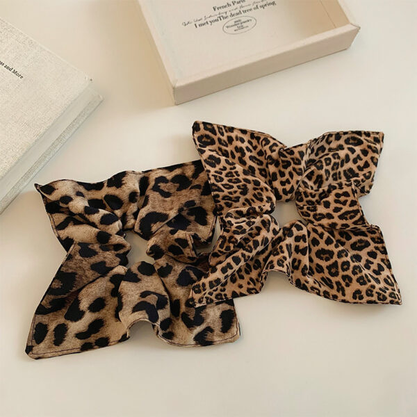 Wholesale square leopard print pleated hair ring vintage temperament hair rope fashion versatile personality headdress