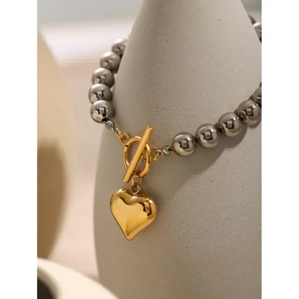 Wholesale PVD Coated Real Gold Plated 18K Gold Heart Shape 304 Stainless Steel Simple Style Classic Style Waterproof Non Tarnish 304 Stainless Steel Bracelets