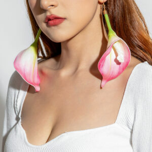 30112-ear-pink