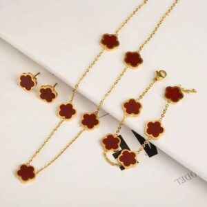 Burgundy shell necklace set