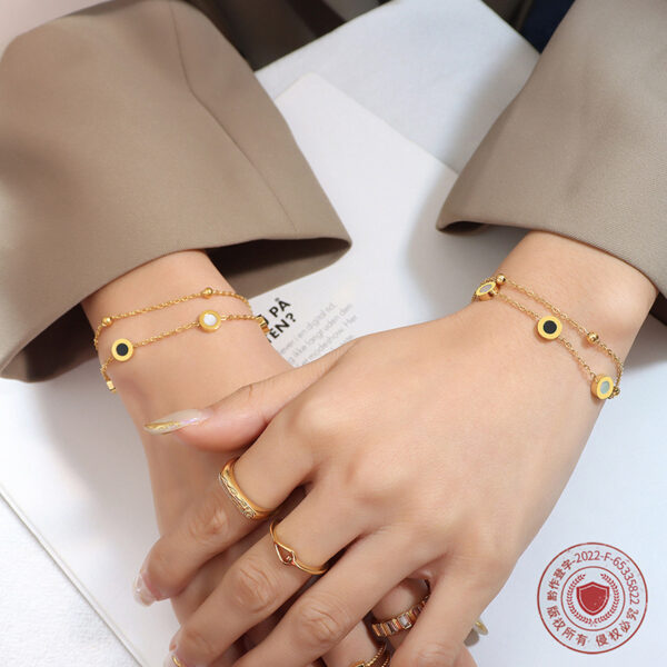 Wholesale Rome cold ins style geometric personality niche design sense bracelet female titanium steel plated 18K gold E144