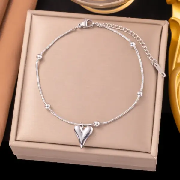 Wholesale 1 Piece Vacation Classic Style Heart Shape Titanium Steel Waterproof Non Tarnish PVD Coated Real Gold Plated Women's Anklet