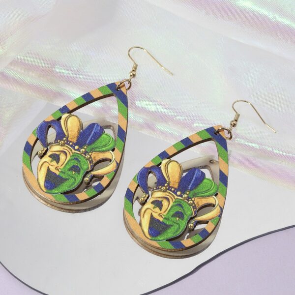 oly-d03761ef11ebaf2901fe8a6c056a4b77 Wholesale 1 Pair Ladies Cross Border Carnival Drop Type Croheart Mask Lightweight Wooden Earrings