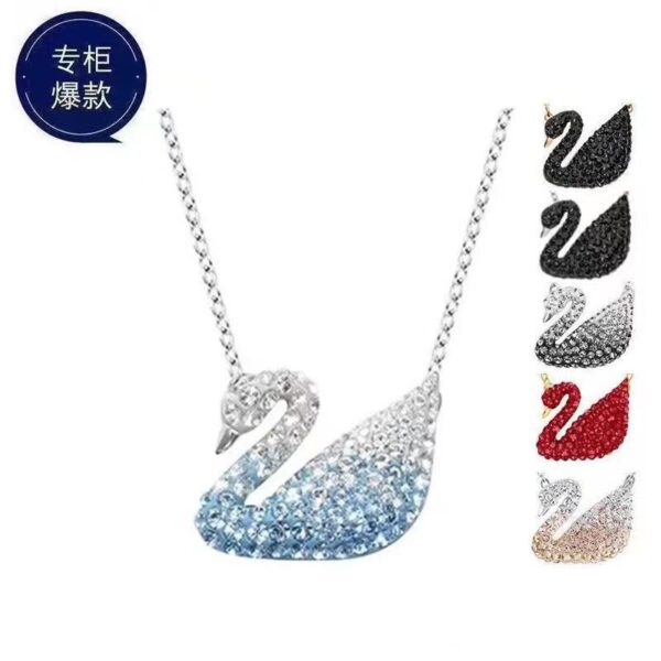 Wholesale Alloy diamond-encrusted Swarovski swan clavicle chain, gradient blue swan, rose gold, and black swan necklace.
