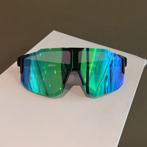 Black frame green