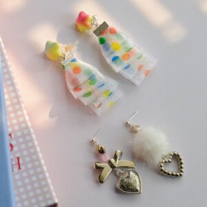 Wholesale Original Design New Arrival Hand-made Ins Style Color Wave Dot Ribbon Earrings Asymmetric Love Plush Autumn and Winter Earrings