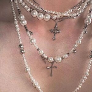 Four-layer long necklace