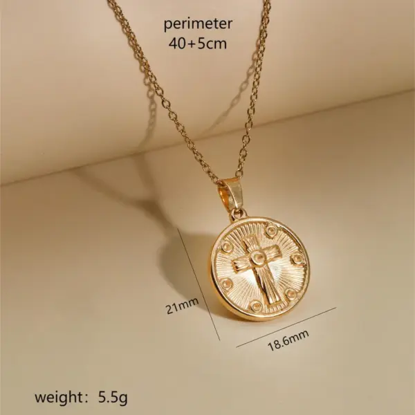Wholesale Ion Plating (IP) 18K Gold Plated Cross 304 Stainless Steel Casual Classical Simple Style Waterproof Non Tarnish 304 Stainless Steel Pendant Necklace