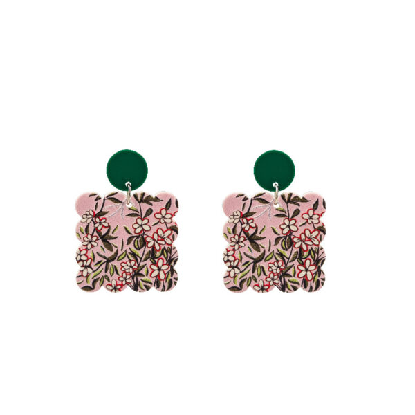 Wholesale Retro Flower Earrings Spring Creative Square Wave Sunflower Daisy Acrylic Earrings for Women