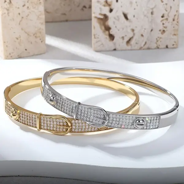 Wholesale Sparkly Waterproof Non Tarnish Bangle For Women In Copper With Real Gold Plated UV Plating And Zircon Inlay