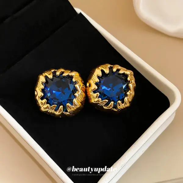 Wholesale Quadrilateral Stud Earrings For Women With 18K Real Gold Plated Copper And 304 Stainless Steel Posts Featuring Gem Inlay