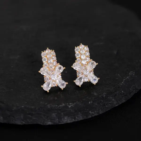 Wholesale 1 Pair Glam Romantic Flower Inlay Copper Zircon Ear Studs