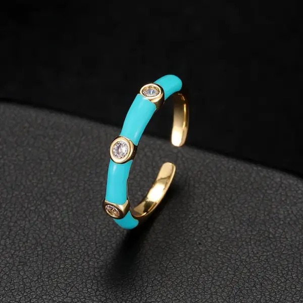 Wholesale Round Enamel Rings For Women In Copper With 14K Real Gold Electroplated Finish Featuring Zircon Inlay
