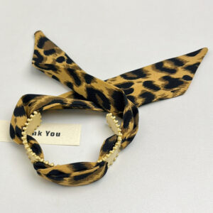 Narrow leopard print
