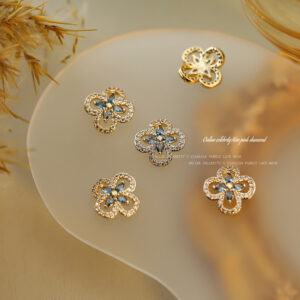 Single sapphire blue hollow zircon large four-leaf clover-gold #26