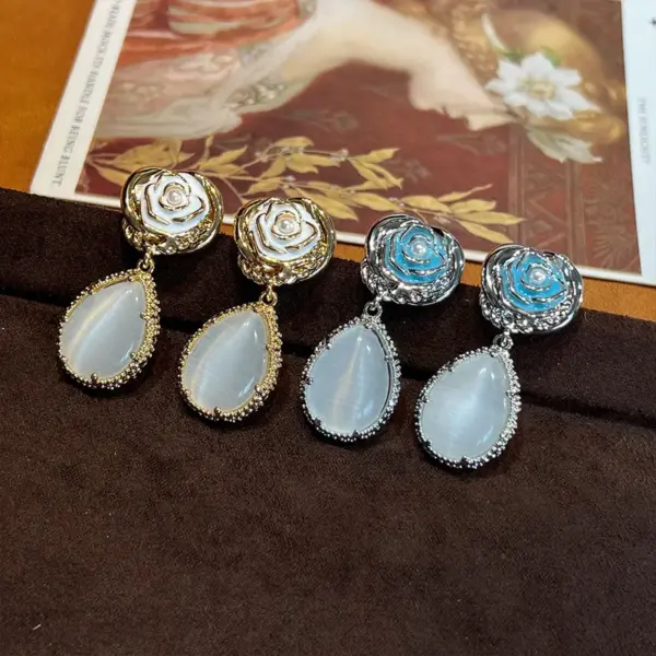 Wholesale Vintage Cat's Eye Stone Flower Waterdrop Earrings Versatile High-End S925 Earrings Geometric Pattern French Vintage Style Women's Jewelry