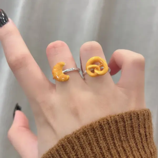 Wholesale Cute Cartoon Caramel Bread Party Ring Set Creative Cat Design Ring Lovely Heart Shaped Butterfly Knot Copper Material Women's Fashion Jewelry