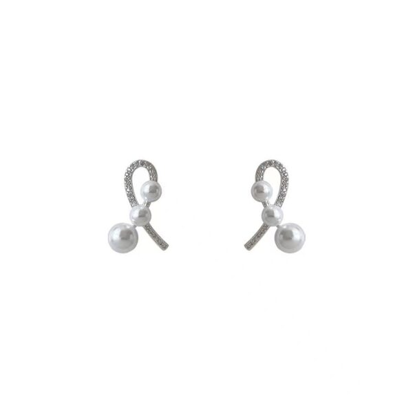 Wholesale Exquisite Pearl Earrings Entry Luxury Niche Design Advanced Sense Earrings Women's Valentine's Day Gift for Girlfriend