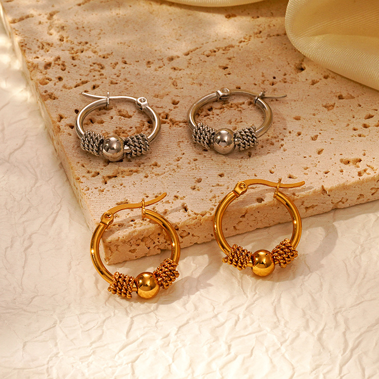 Wholesale European and American fashion round spring clip bead earrings niche simple design women's fashion 18K stainless steel earrings