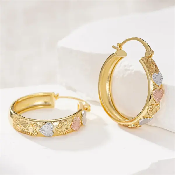 Wholesale Three-dimensional Heart Shape Earrings For Women In Copper With KC Golden Water Plating And 0.03µm Thickness