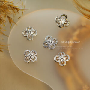 Single white hollow zircon large four-leaf clover-silver #24