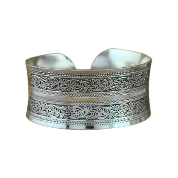 Wholesale YB10005C Bohemian Flower Teng Ancient Miao Silver Bracelet Women's Retro Wide Xizang Silver Bracelet Carved Bracelet