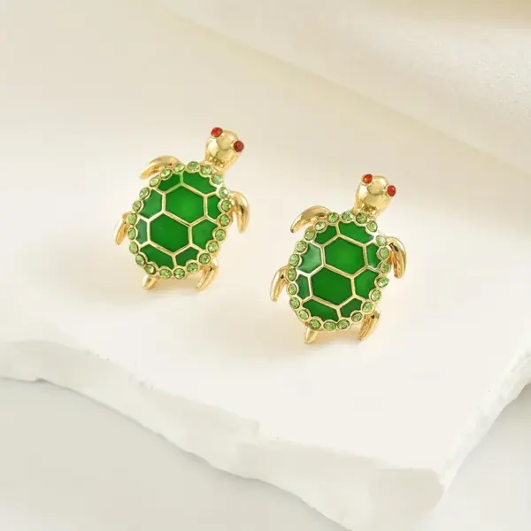 Wholesale Electroplated Tortoise Stud Earrings For Women Featuring Alloy Posts And Rhinestone Inlay