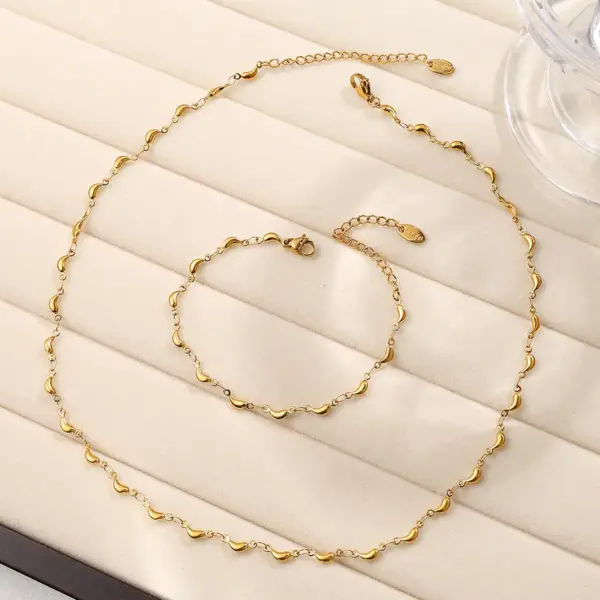 Wholesale Ion Plating (IP) Real Gold Plated 18K Gold Round 304 Stainless Steel IG Style Elegant French Style Waterproof Non Tarnish Jewelry Set