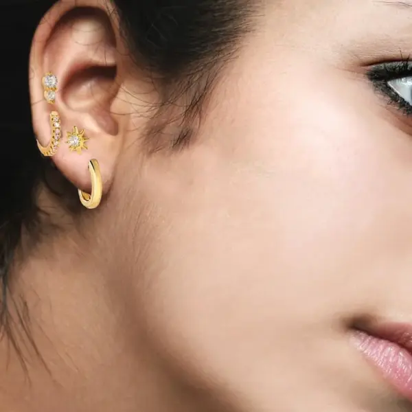 Wholesale Gold Plated Brass Earring Set Star Pattern Fashionable Ladies Jewelry Eight-pointed Star Luxury Style Stud Earrings