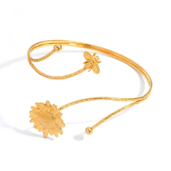 Wholesale 304 Stainless Steel Starfish Flower PVD Coated Real Gold Plated Vacation Waterproof Non Tarnish Arm Bracelet