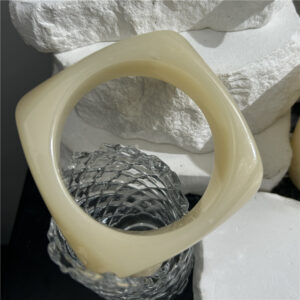 A inner diameter is about 6.7cm
