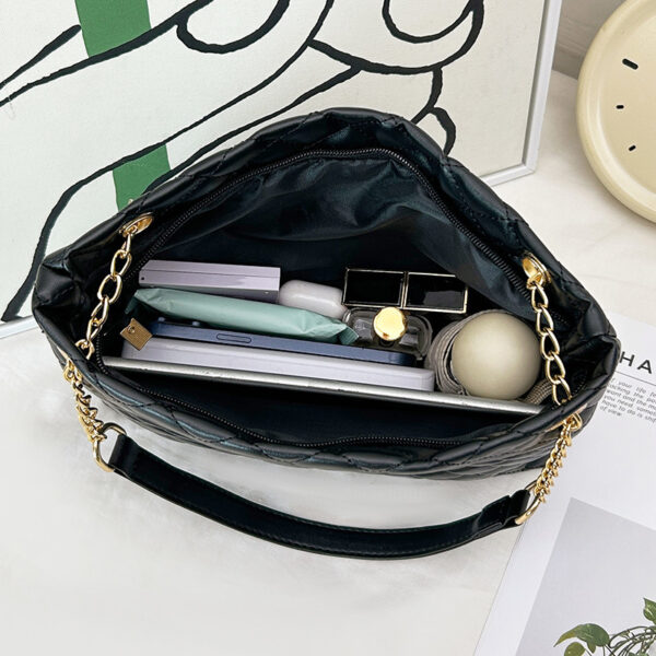 oly-d72eab98daa1b82b3ae82f983dc1214d Wholesale Large capacity diaper bag shoulder bag with printed diamond pattern, two-piece set