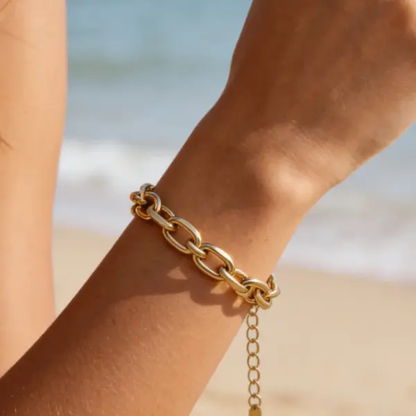 Wholesale Solid Color Waterproof Non Tarnish Couple Bracelets Featuring Handmade Chain In 304 Stainless Steel With 18K Real Gold Electroplated