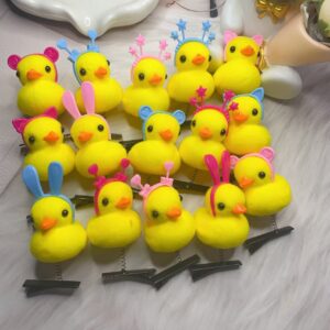 Plastic little yellow duck hairpin