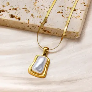 Gold / One Size / Trapezoid