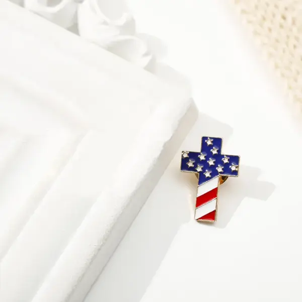 Wholesale Cross Brooch Fashion Men's Gift Couple Unique American Flag Hip-Hop Style Original Metal Accessories Fashion Zinc Alloy Jewelry