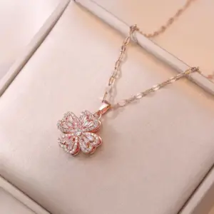 X0145 Heart Rotating Necklace