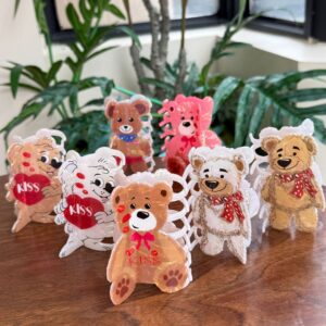 oly-d973a500bf5b658bea2a45c32a271f90 Wholesale Acrylic Clamp Valentine Bear Cartoon Hair Accessories Animal Hairpin Shark Clip Wholesale Headwear