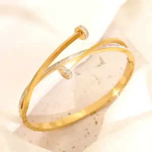 Gold / Average Size / CX823