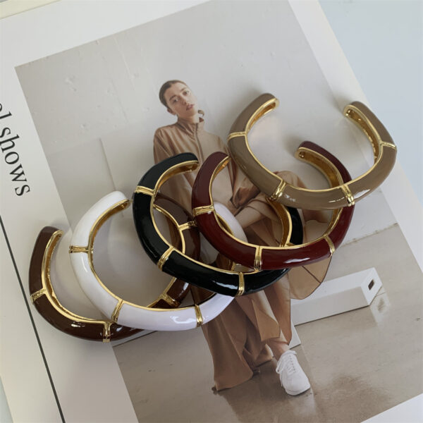 oly-d9e334da0071941c257fb9f1b06ae48d Wholesale French Vintage Enamel Oil Dropping Irregular Wave Open Bracelet Simple Daily All-match Exquisite Stacked Bracelet for Women
