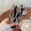 Wholesale French High-end Hair Accessories Twist Rhinestone Pearl Headband High Cranial Top Face Small Headband Non-slip Hair Clip Headwear for Women